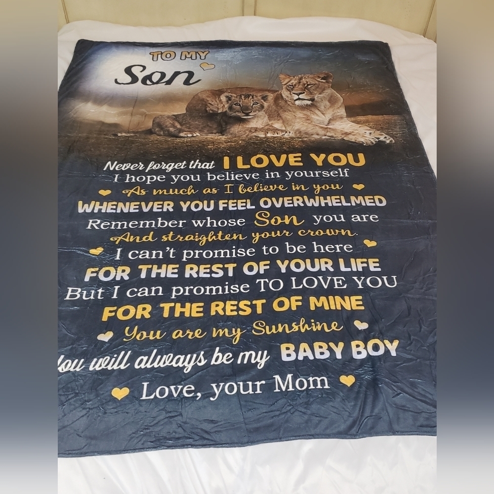 1550- To My Son Blanket Love Your Mom NWT